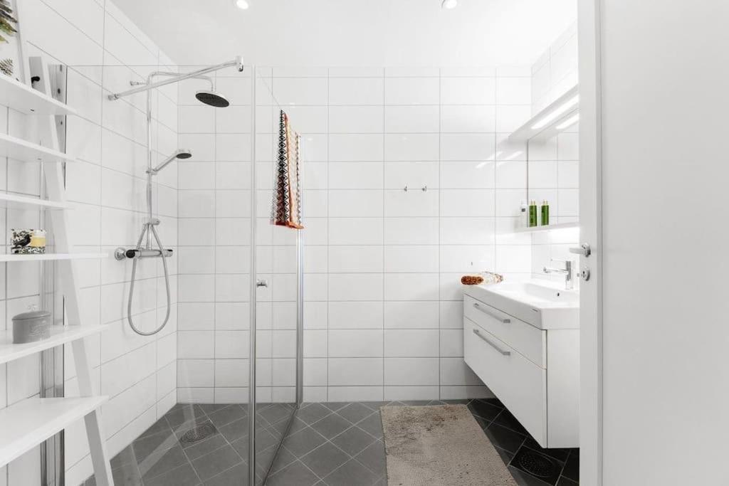 Stor Og Moderne Leilighet I Indre Arna Bergen Gratis Parkering!! Exterior foto