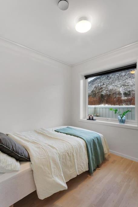 Stor Og Moderne Leilighet I Indre Arna Bergen Gratis Parkering!! Exterior foto